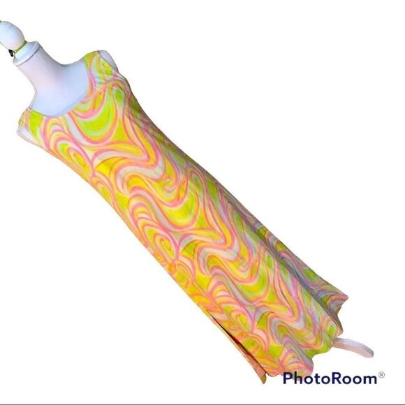 Hand sewn Vintage Summer Dress - Picture 2 of 16